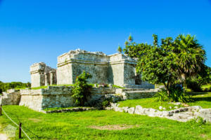 Mayan ruins of Tulum in Riviera Maya, Yucatan Peninsula, Mexico in October | FinnsAway Travel Blog