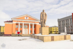 A Lenin statue in a square in Dudinka
