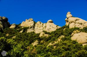 Cami de l’Arrel trail | Hiking in Montserrat Mountain Nature Park, Catalonia Spain. | FinnsAway Nomad Travels