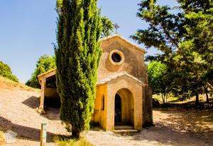 Ermita de Sant Jeroni | Hiking in Montserrat Mountain Nature Park, Catalonia Spain. | FinnsAway Nomad Travels