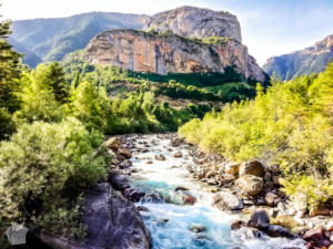 Ordesa and Monte Perdido National Park | Hiking and camping in Ordesa Valley, Spain | FinnsAway Travel Blog