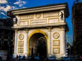 Porta Macedonia in Skopje | FinnsAway