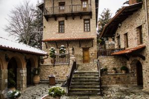 Meteora in winter | FInnsAway