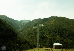 Multi-day trek from Mestia to Ushguli in Svaneti area, Georgia, is breathtaking. Hike 3-4 days in amazing views over snow-topped Caucasus mountain peaks, glaziers and Svan villages. | FinnsAway Travel Blog