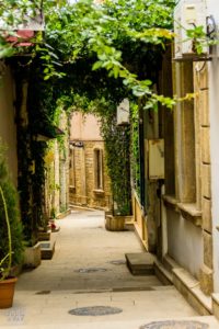 Baku, the capital of Azerbaijan is a glorious mix of old and new in the crossroads of Asia and Europe. Travel guide on what to expect, see and do in Baku. | FinnsAway Travel Blog