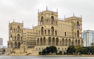 Baku, the capital of Azerbaijan is a glorious mix of old and new in the crossroads of Asia and Europe. Travel guide on what to expect, see and do in Baku. | FinnsAway Travel Blog