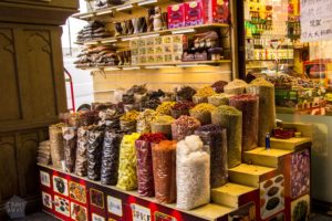 How presumptions of Dubai met reality – Dubai beyond the skyscrapers and luxury is something different, and suitable for every budget. | FinnsAway Travel Blog