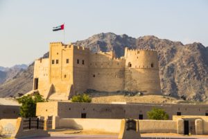 Fujairah Fort | The small emirate of Fujairah offers historical sights, mountain views and also beach life. | FinnsAway Travel Blog