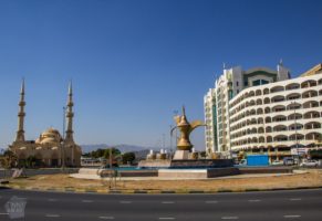 The small emirate of Fujairah offers historical sights, mountain views and also beach life. | FinnsAway Travel Blog
