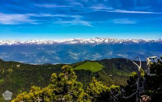Day hike around Chamechaude, the highest peak of Chartreuse massif in eastern France, close to the city of Grenoble. What to expect and how to plan your hike. | FinnsAway travel blog
