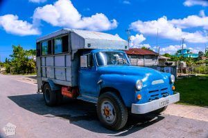 Cuba_Vinales_PuertoEsperanza_camion