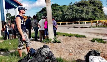 Cuba transportation | waiting for collectivo in Pinar del Rio