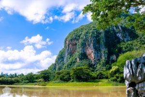 Hiking in the valleys around Viñales, Cuba | FinnsAway Travel Blog