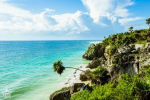 Beach in Mayan ruins of Tulum in Riviera Maya, Yucatan Peninsula, Mexico in October | FinnsAway Travel Blog