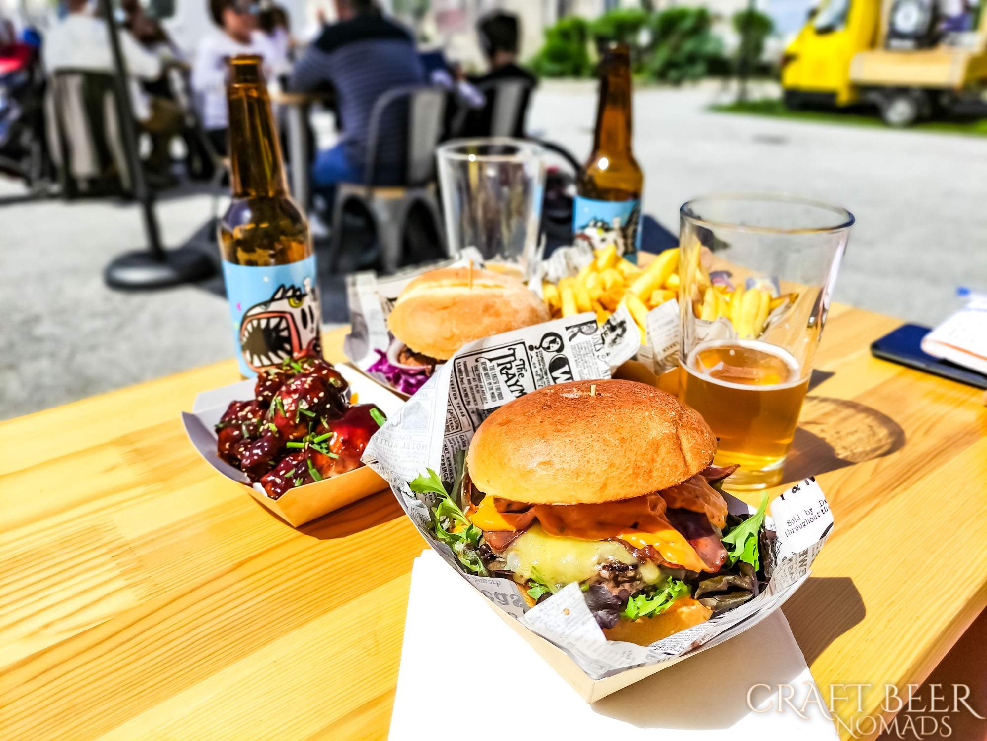 Craft beer and burgers in Bonvivant Beer | Charming Malaga in Andalusia, Spain | FinnsAway Travel Blog